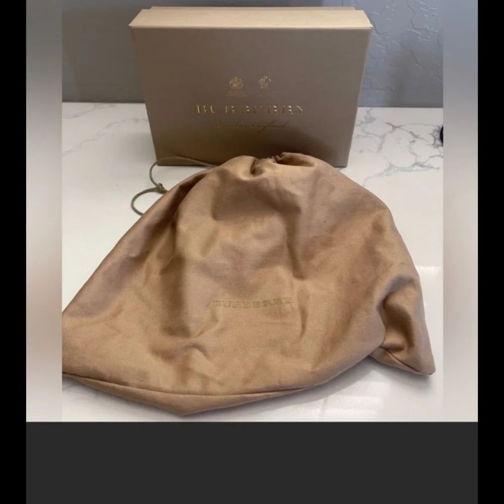 Burberry Macken Crossbody Bag - Picture 9 of 13